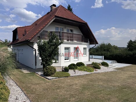 Prodej rodinného domu 188m2, pozemek 835m2