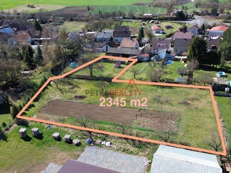 Prodej stavebního pozemku 2345 m²  Žalany