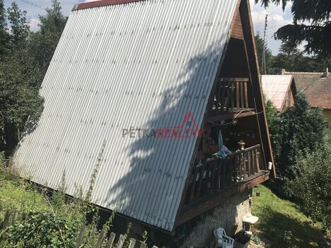 podíl na chatě 1/4 na pozemku 317 m2